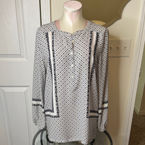 LOFT Monochrome Geometric Long Sleeve Blouse - Picture 1 of 4